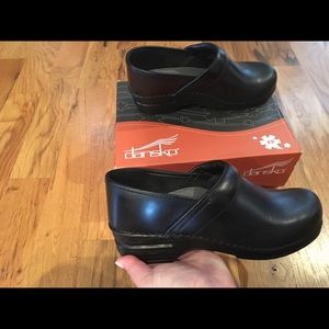 Women’s Dansko shoes
